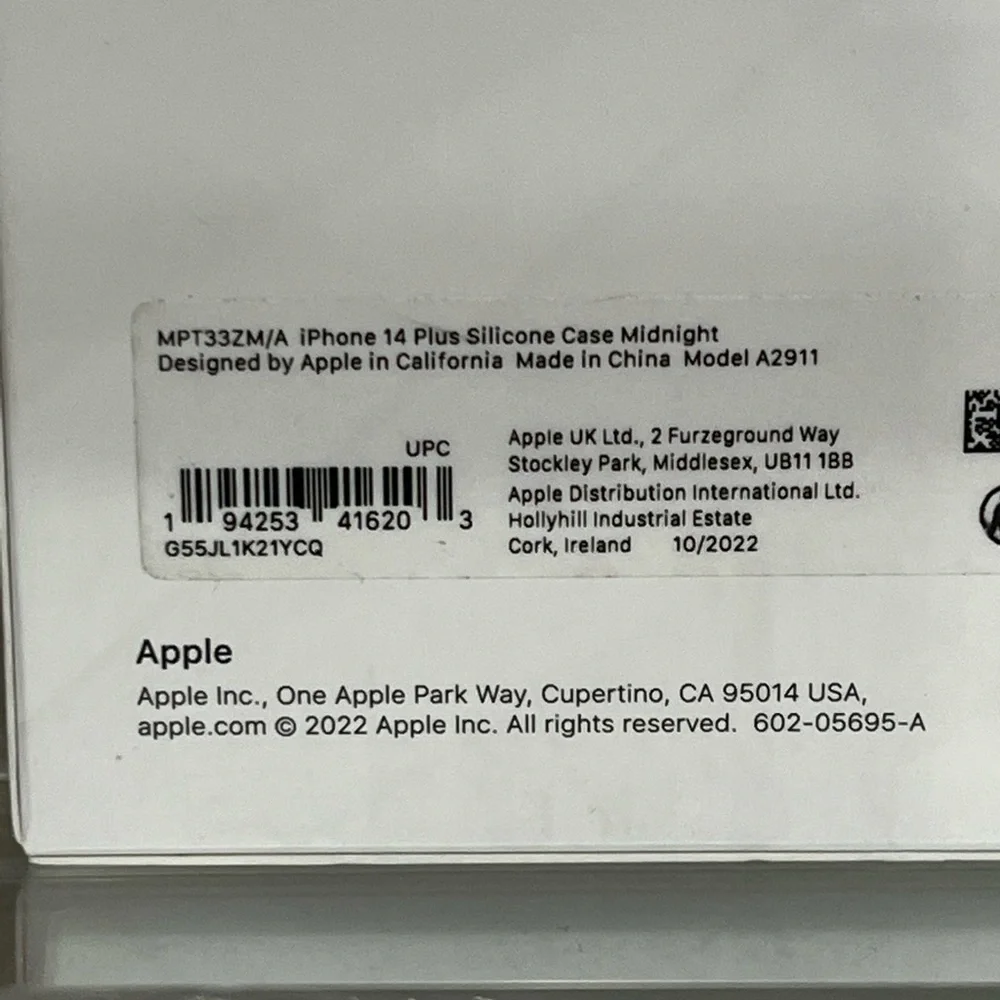 Apple iPhone 14 plus Case in color Midnight, new!